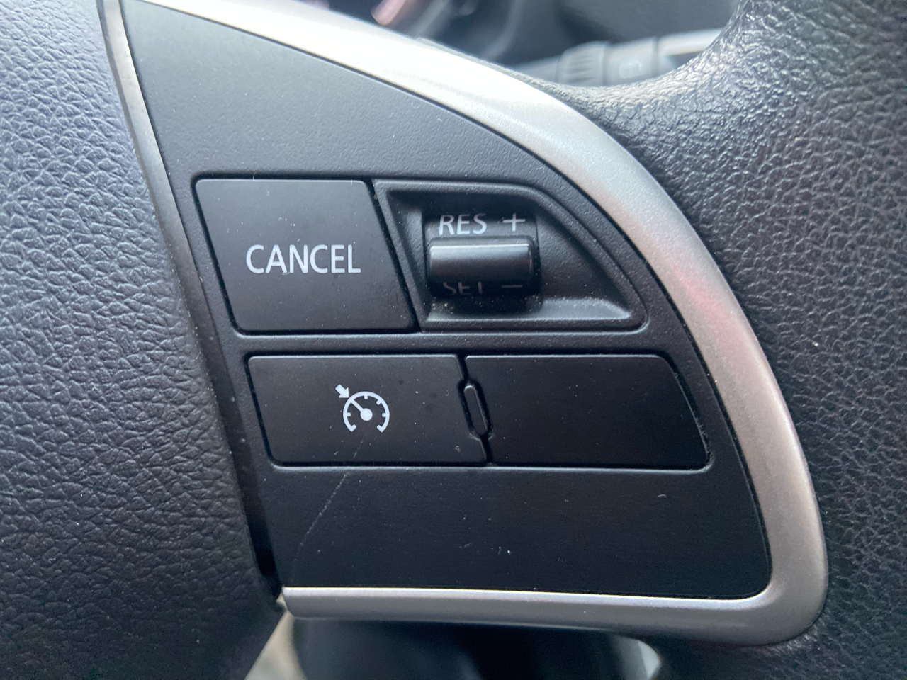 Mitsubishi Outlander Sport 2.0 ES 4WD 2024