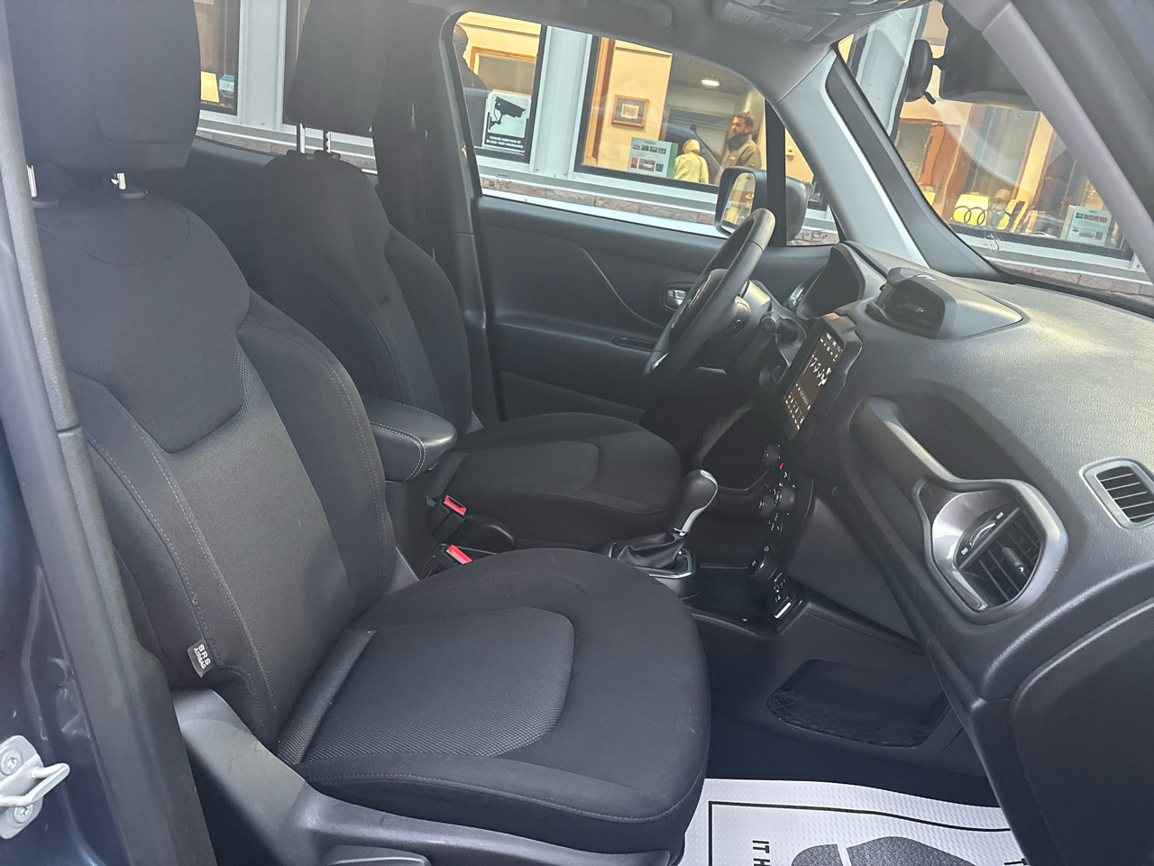 Jeep Renegade Latitude 2023