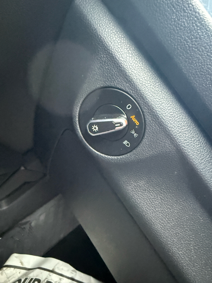 Volkswagen Jetta SE 2024