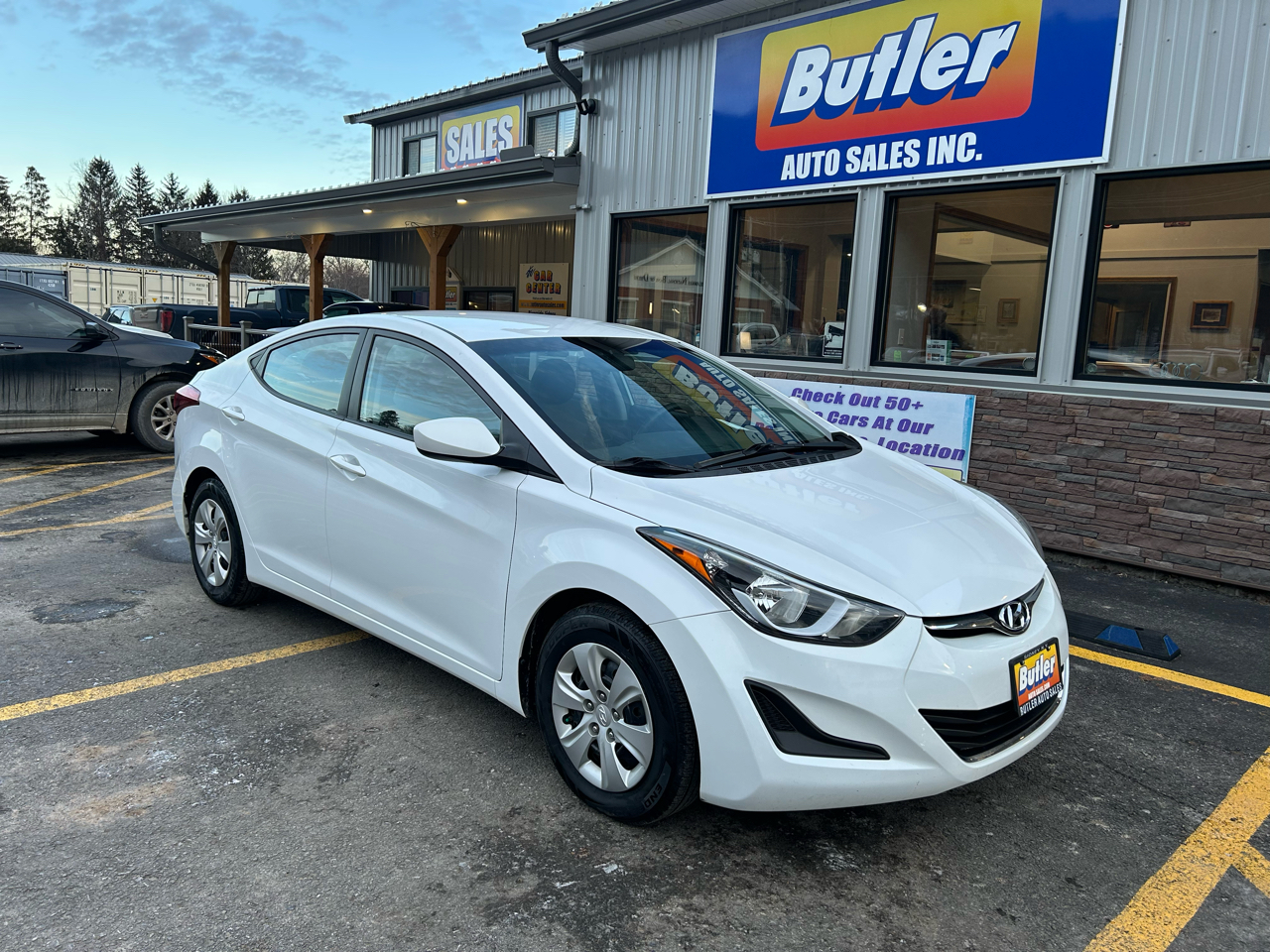 Hyundai Elantra SE 6AT 2016