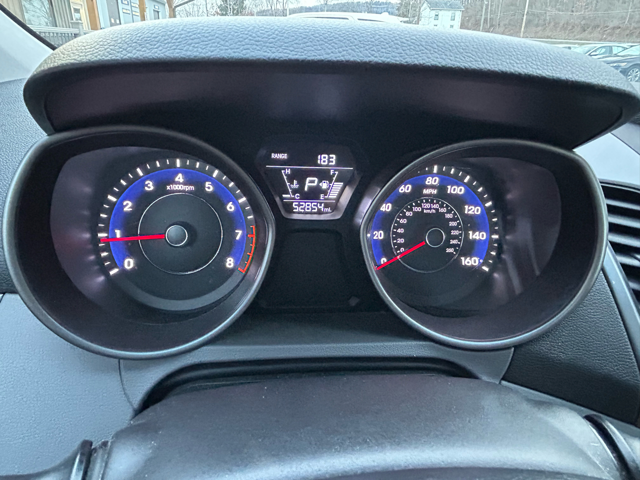 Hyundai Elantra SE 6AT 2016