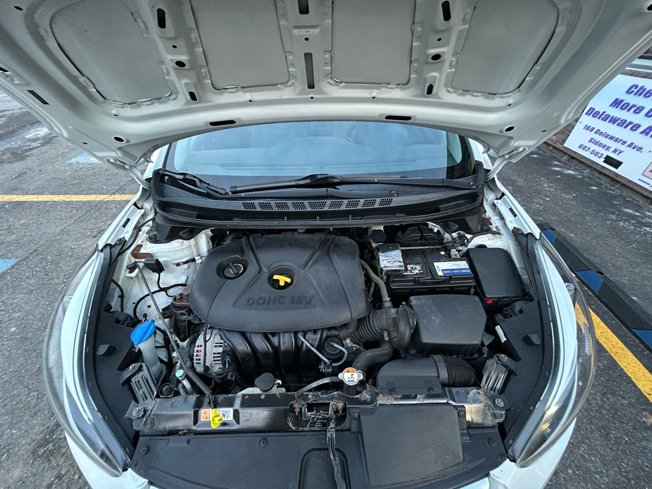 Hyundai Elantra SE 6AT 2016