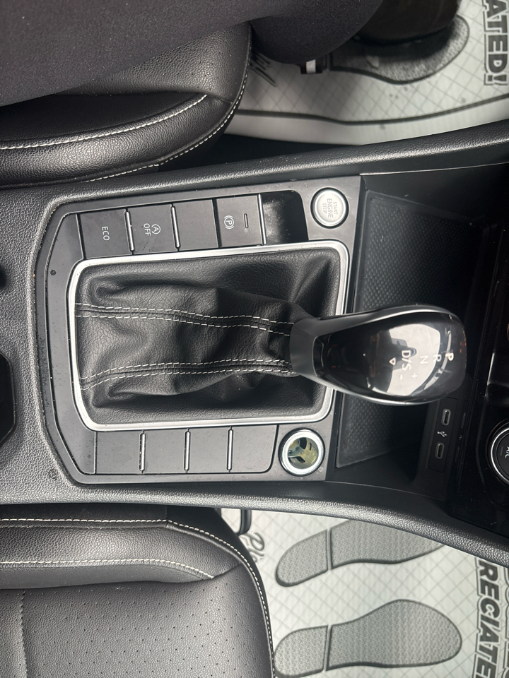 Volkswagen Jetta SE 2024