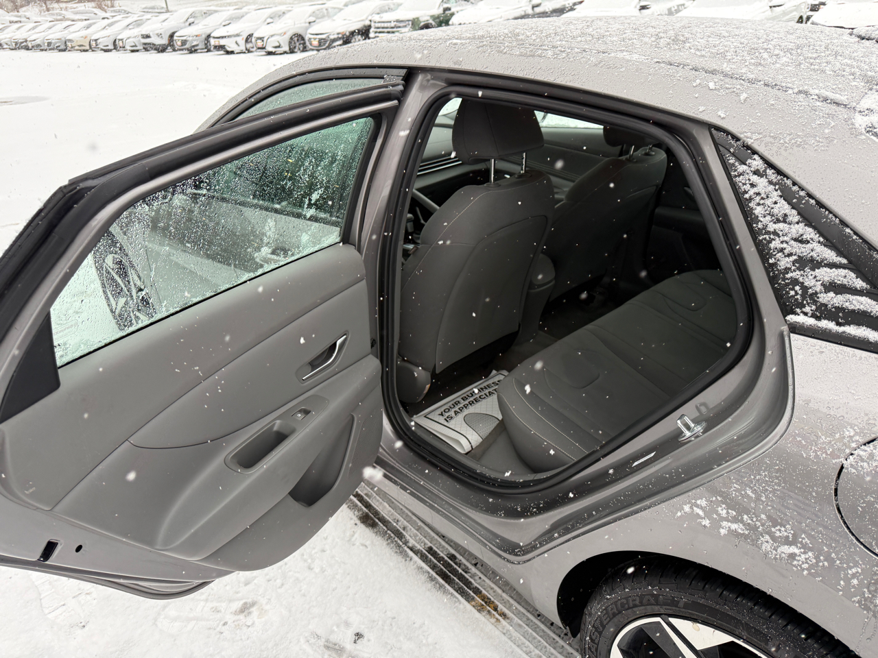 Hyundai Elantra SEL 2023