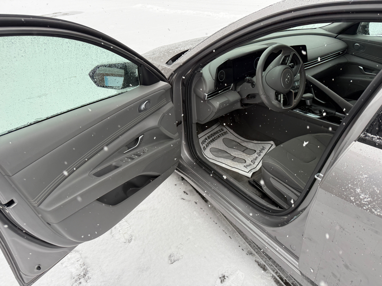 Hyundai Elantra SEL 2023