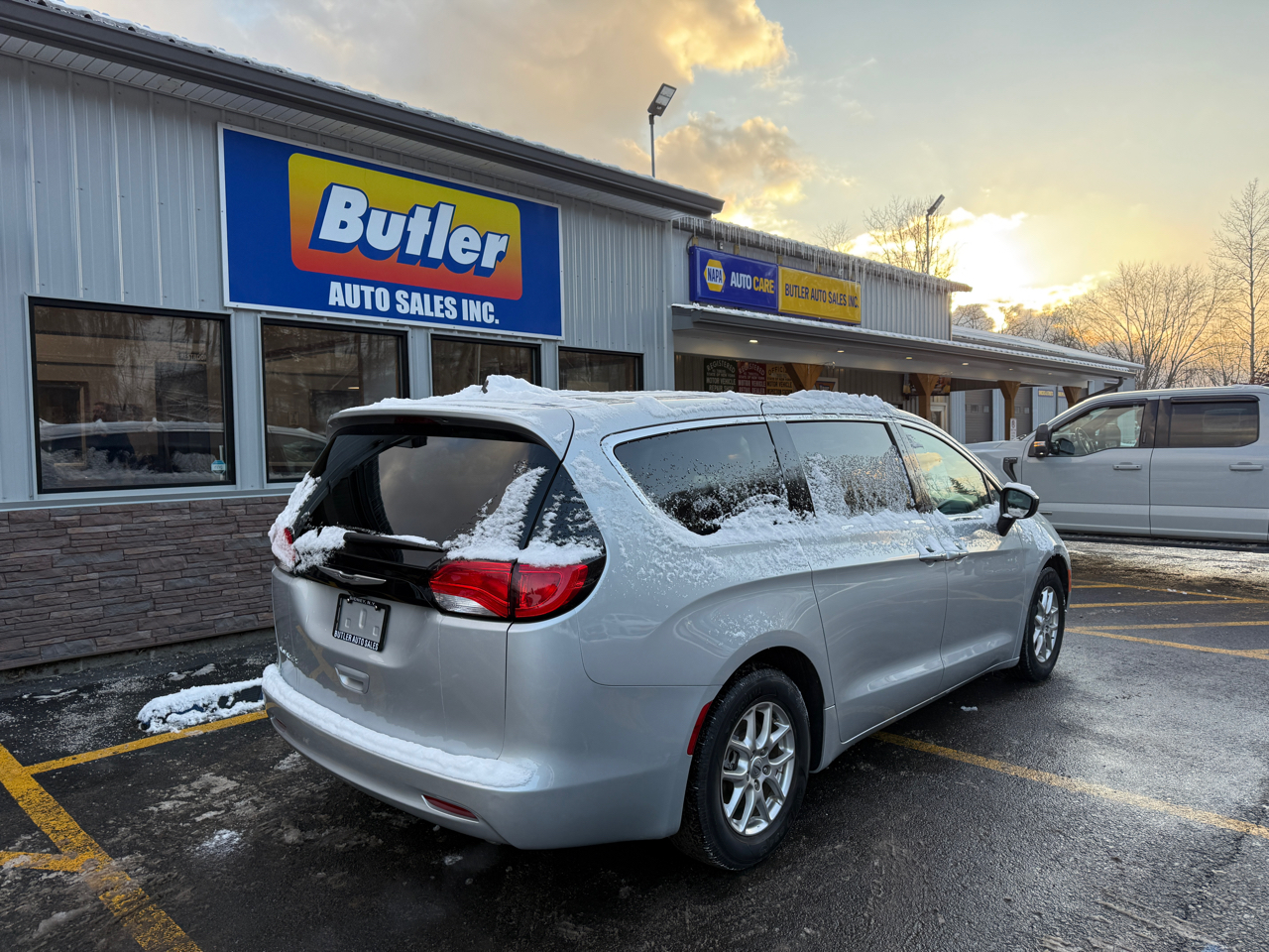 Chrysler Voyager LX 2024