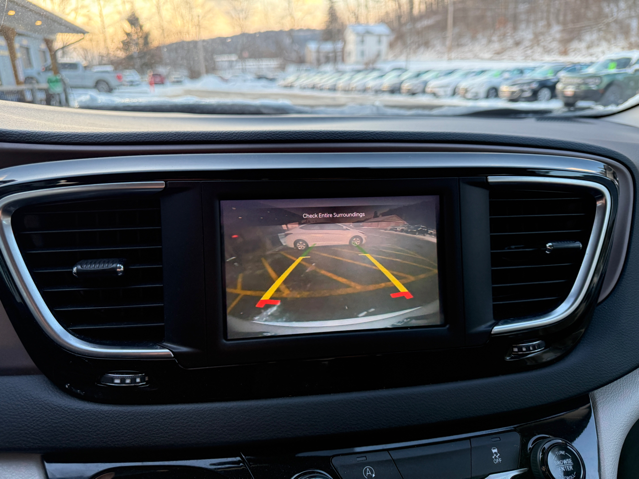 Chrysler Voyager LX 2024