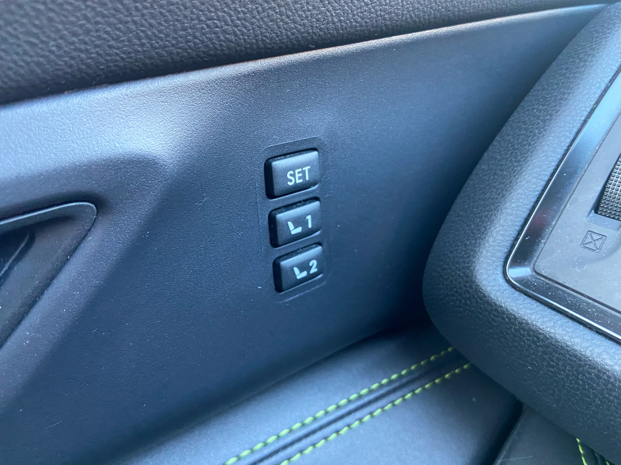 Subaru Ascent Limited 2023