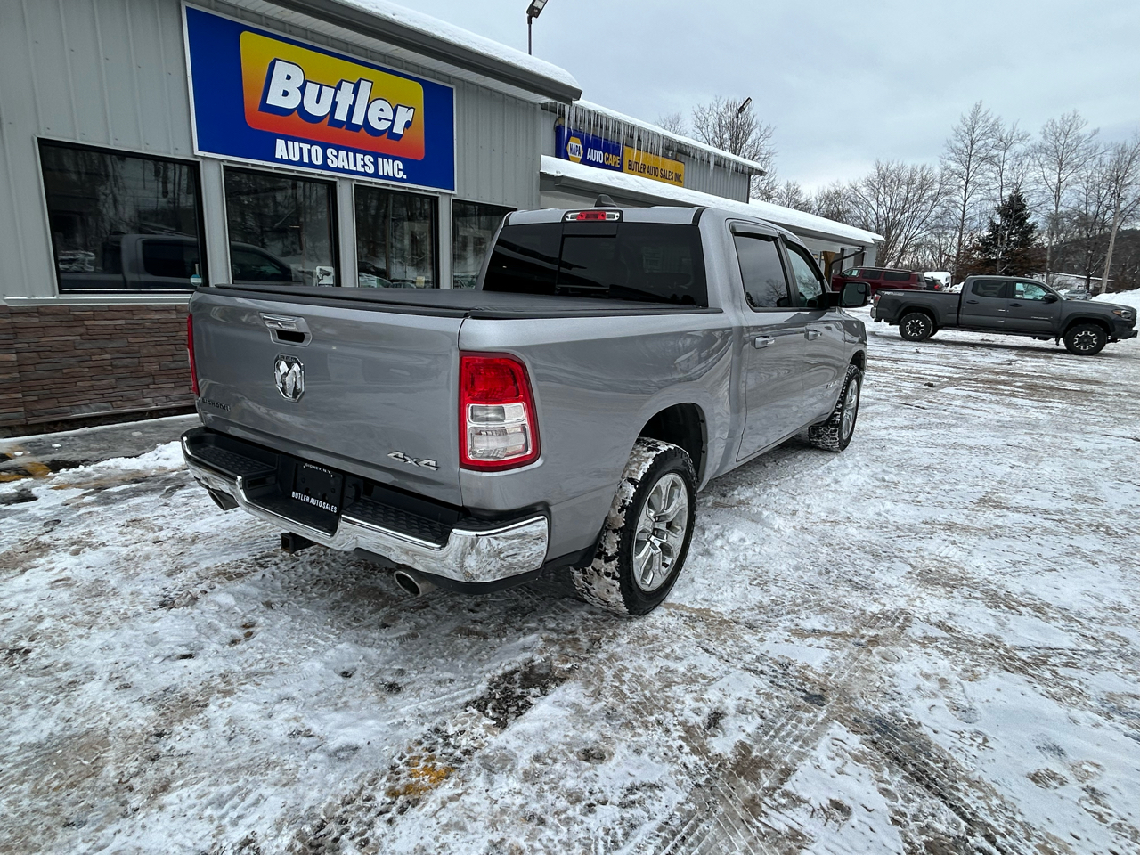 RAM 1500 Big Horn Crew Cab SWB 4WD 2020