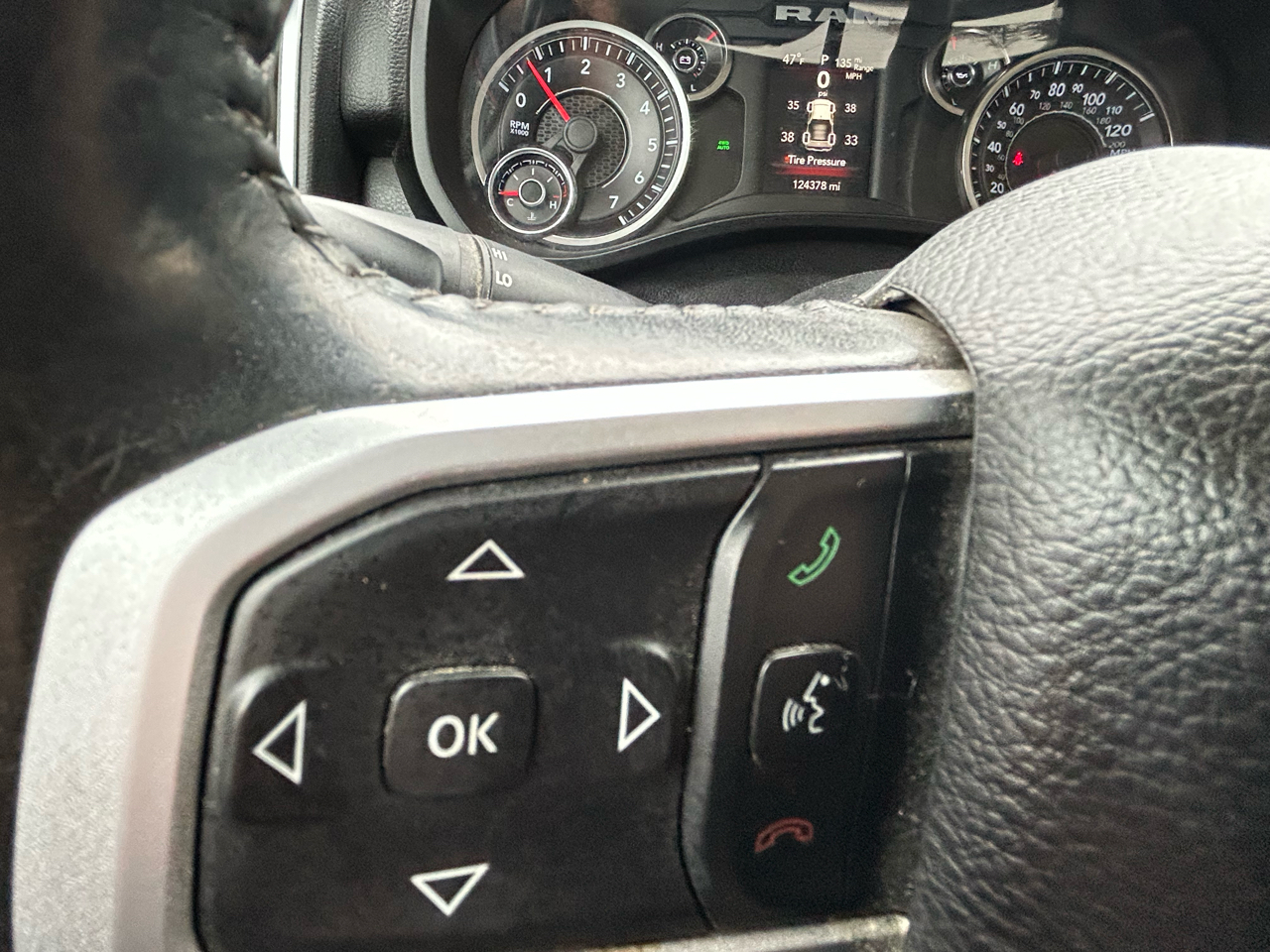 RAM 1500 Big Horn Crew Cab SWB 4WD 2020