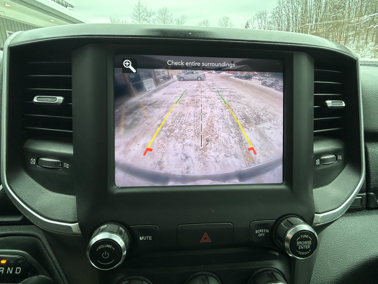 RAM 1500 Big Horn Crew Cab SWB 4WD 2020