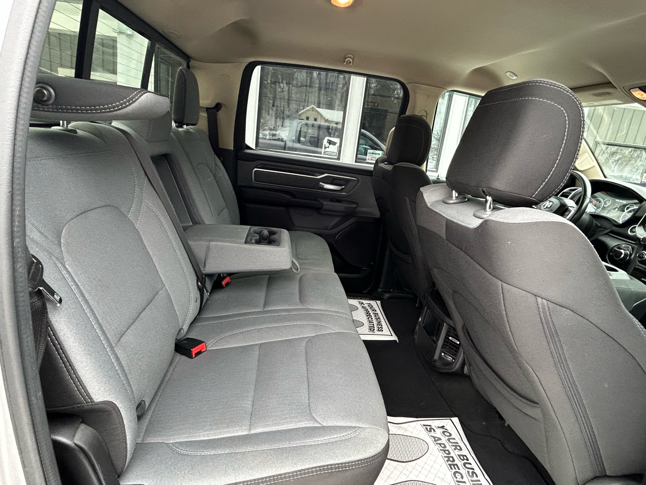 RAM 1500 Big Horn Crew Cab SWB 4WD 2020