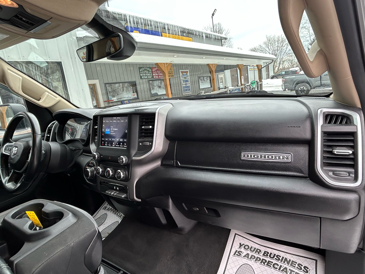 RAM 1500 Big Horn Crew Cab SWB 4WD 2020