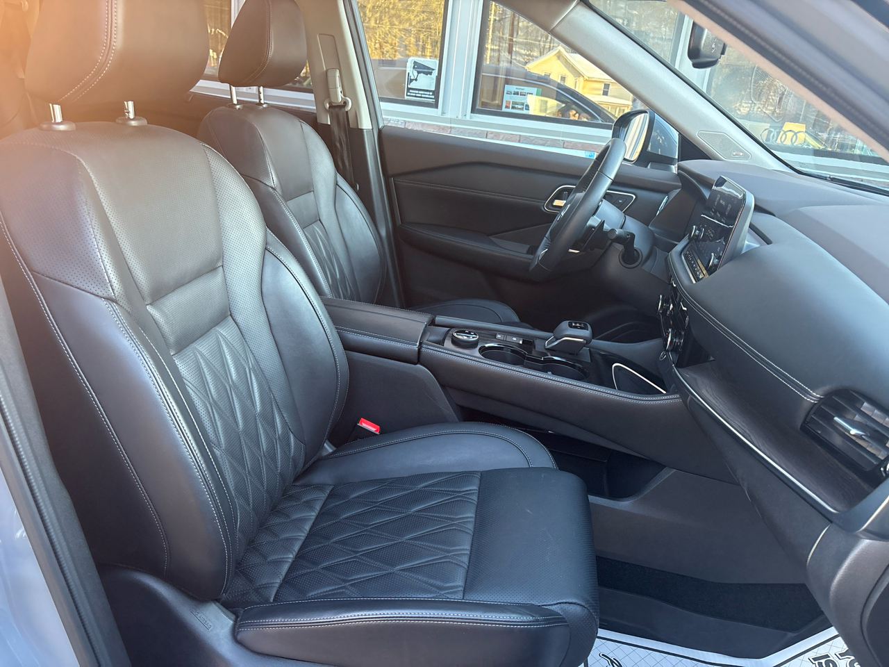 Nissan Rogue Platinum AWD 2023