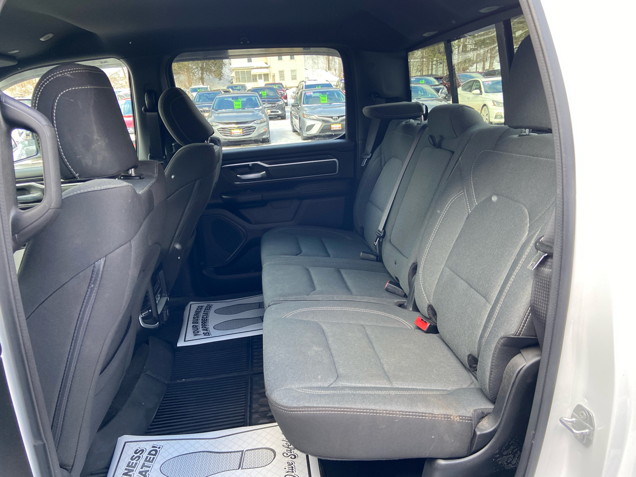 RAM 1500 Big Horn Crew Cab SWB 4WD 2022