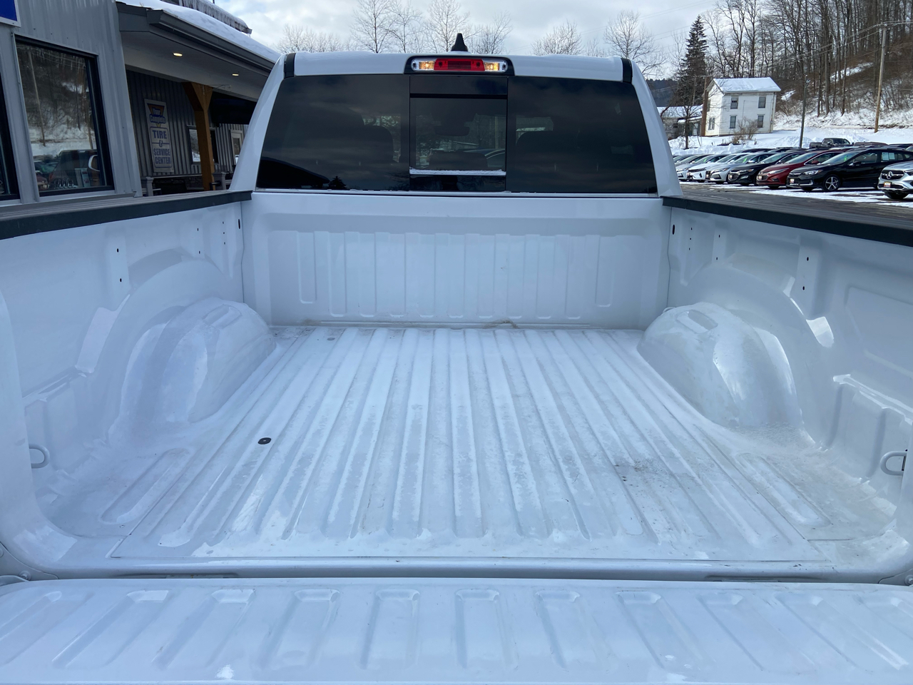 RAM 1500 Big Horn Crew Cab SWB 4WD 2022