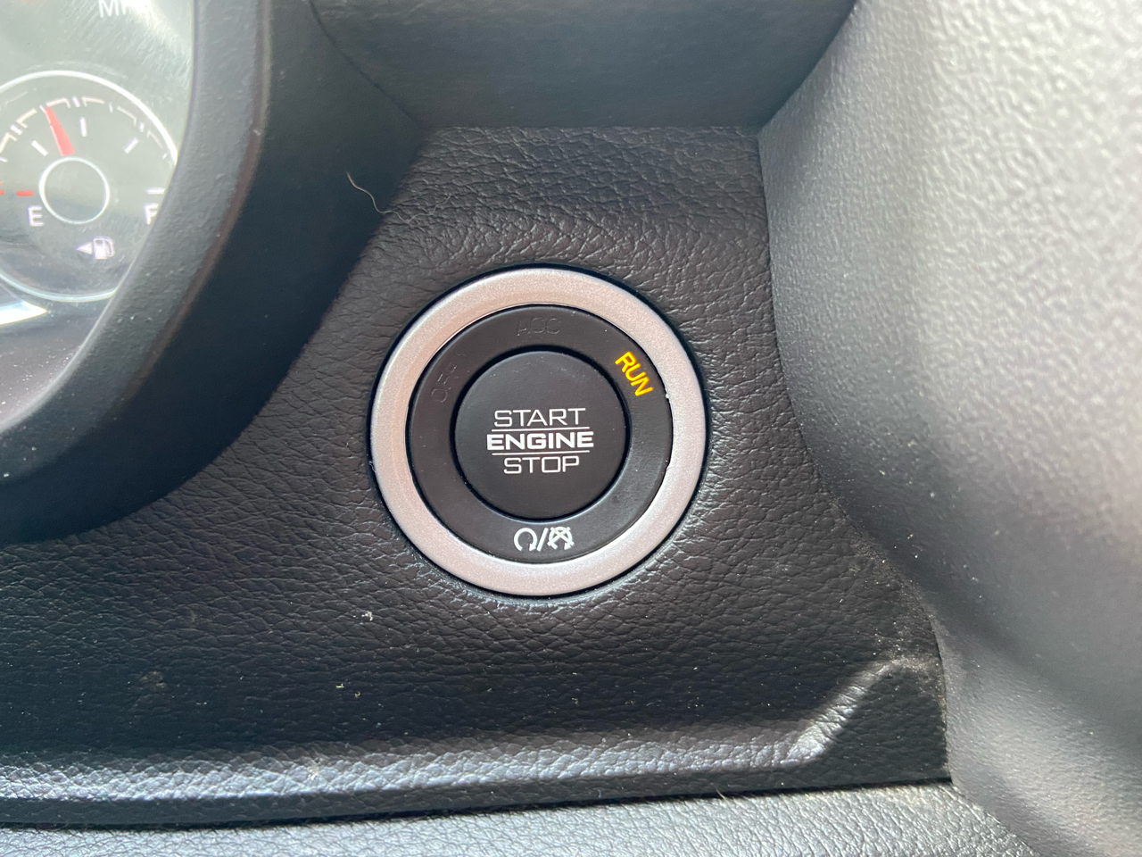 RAM 1500 Big Horn Crew Cab SWB 4WD 2022