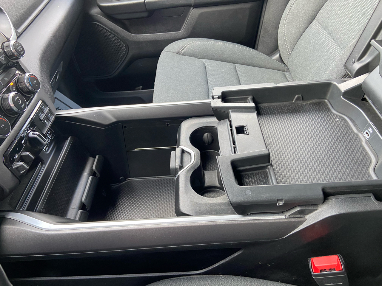 RAM 1500 Big Horn Crew Cab SWB 4WD 2022