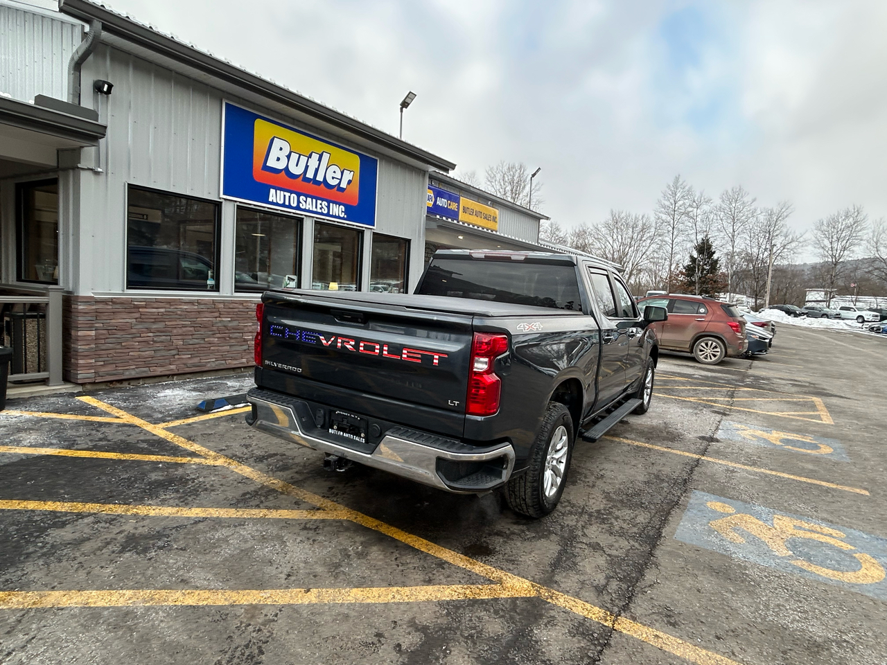 Chevrolet Silverado 1500 LT Crew Cab 4WD 2021