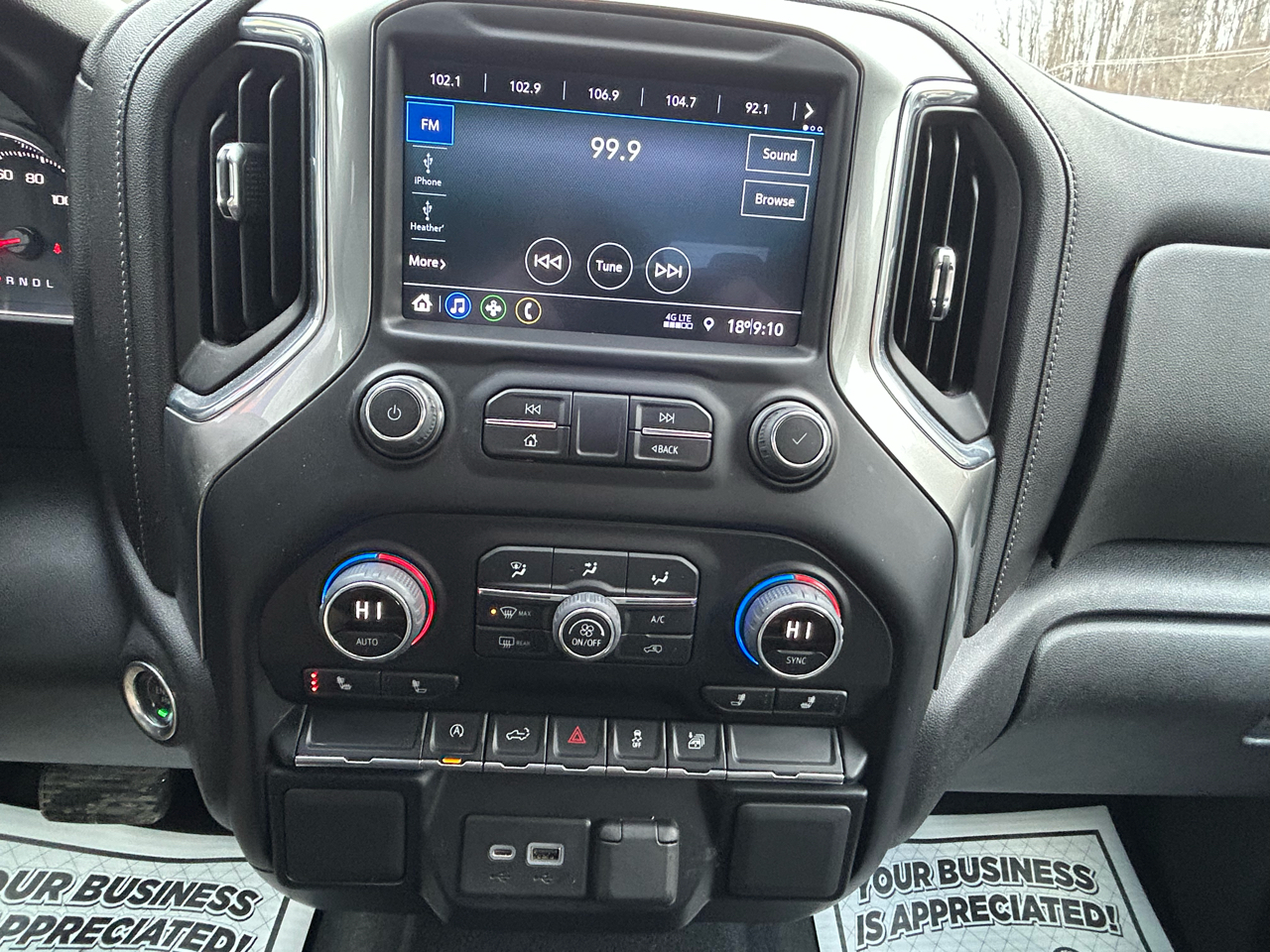 Chevrolet Silverado 1500 LT Crew Cab 4WD 2021