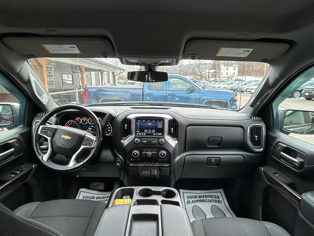 Chevrolet Silverado 1500 LT Crew Cab 4WD 2021