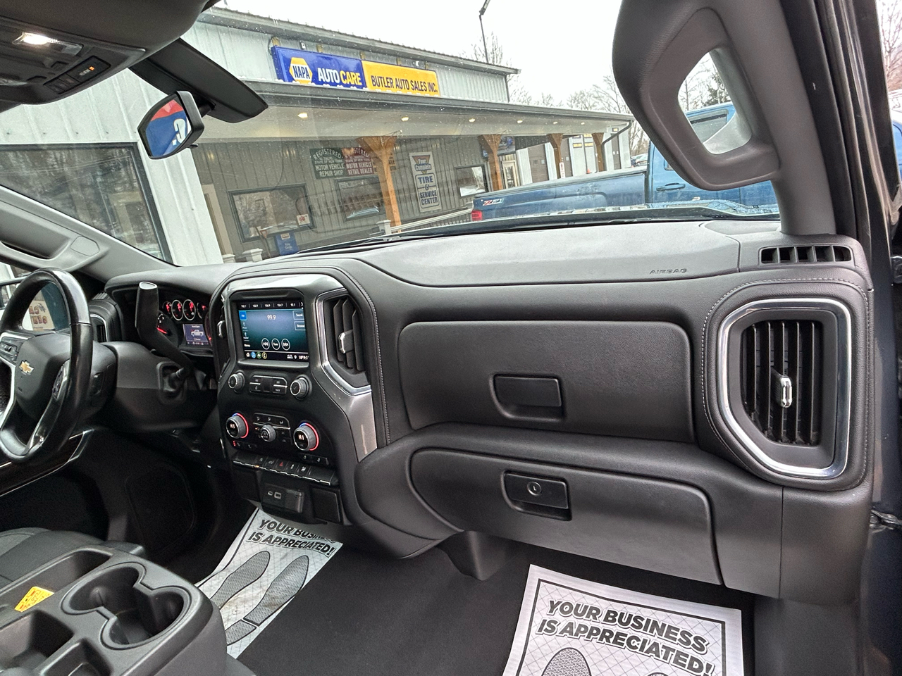 Chevrolet Silverado 1500 LT Crew Cab 4WD 2021