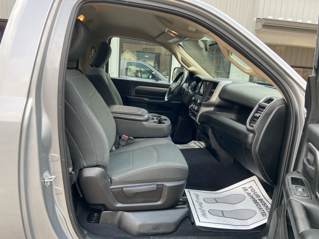 RAM 2500 Tradesman Regular Cab 4WD 2020