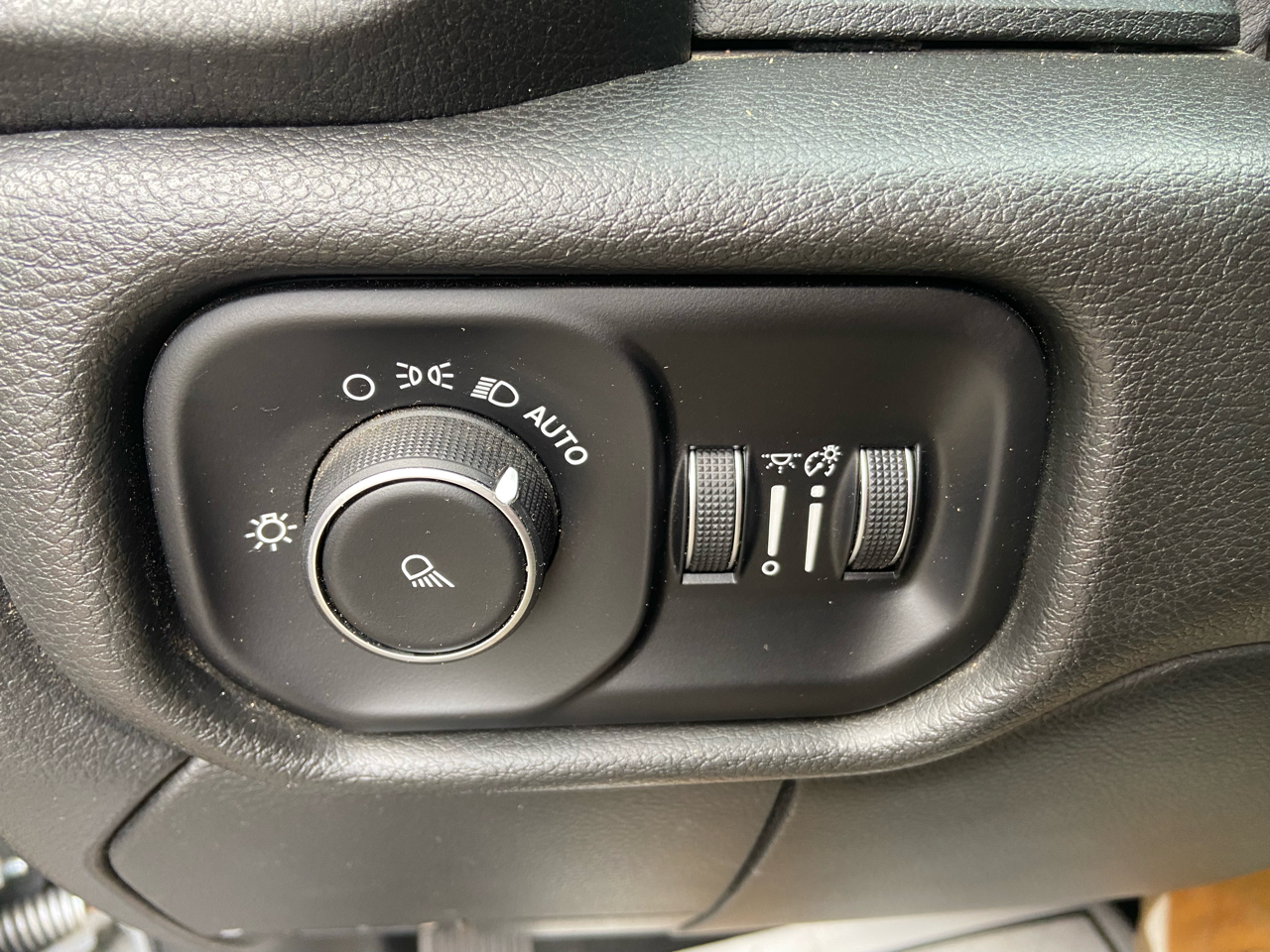 RAM 2500 Tradesman Regular Cab 4WD 2020