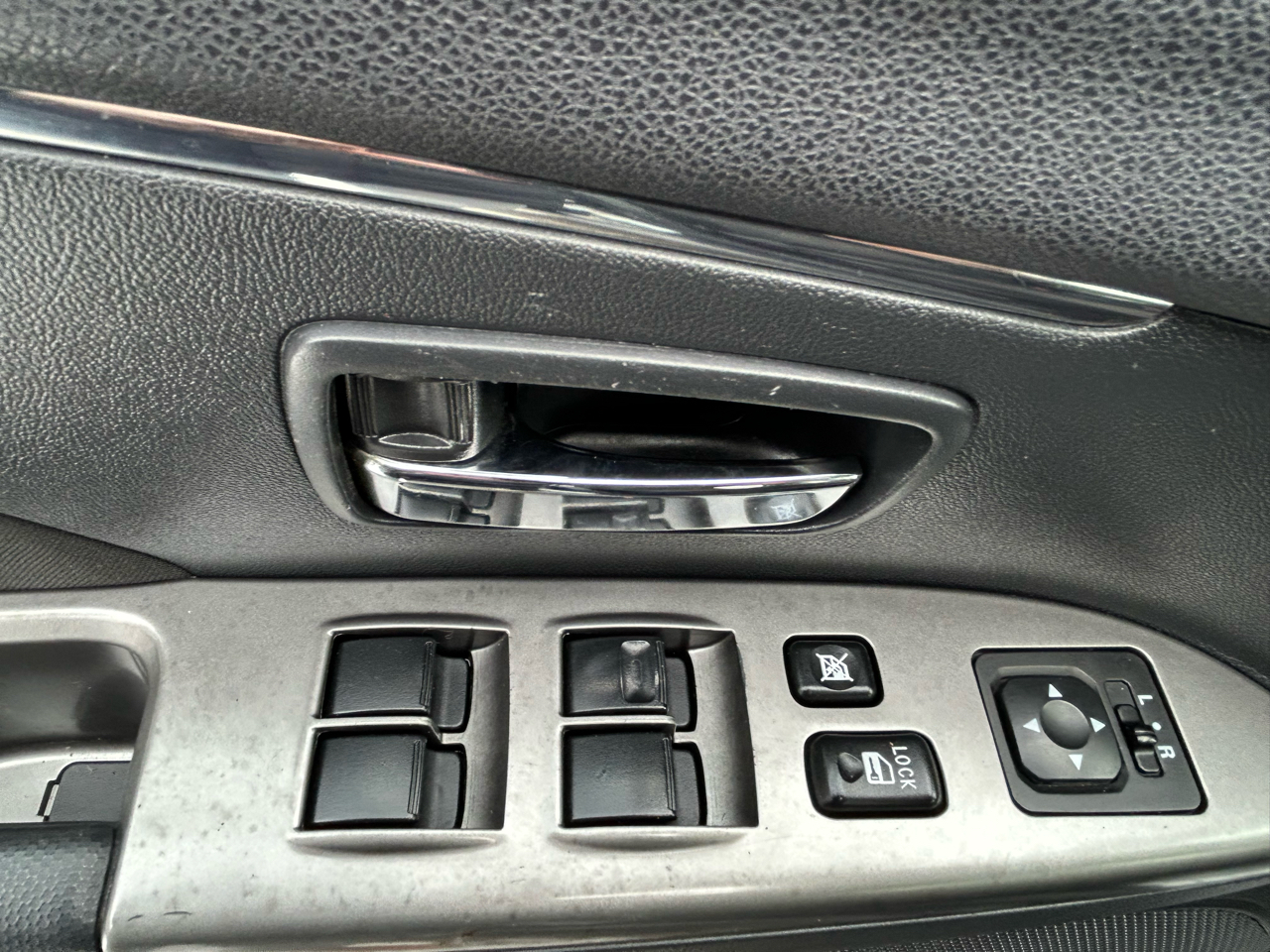 Mitsubishi Outlander Sport 2.0 ES 4WD CVT 2018