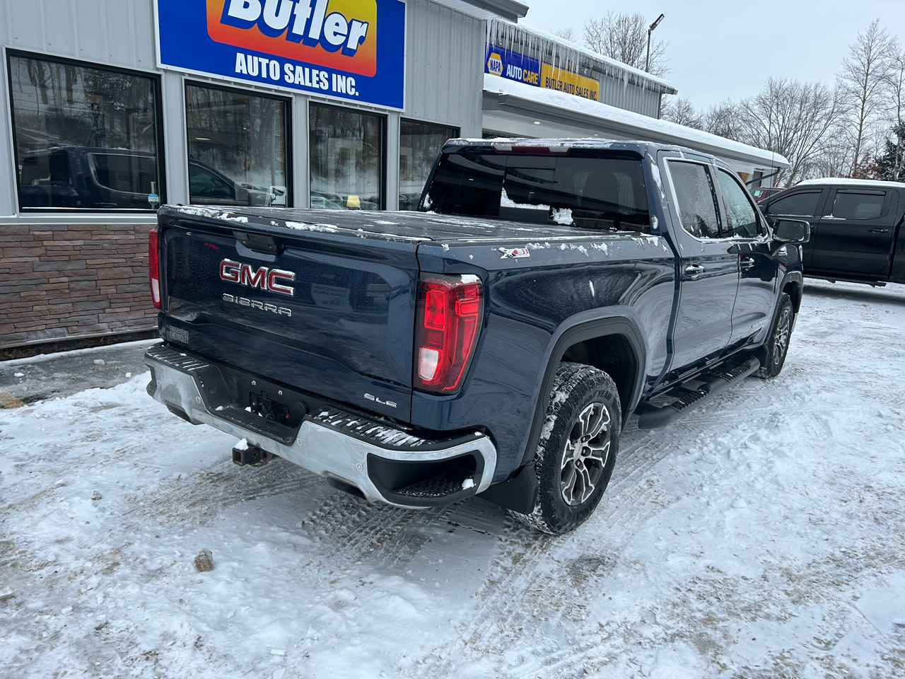 GMC Sierra 1500 SLE Crew Cab Short Box 4WD 2020