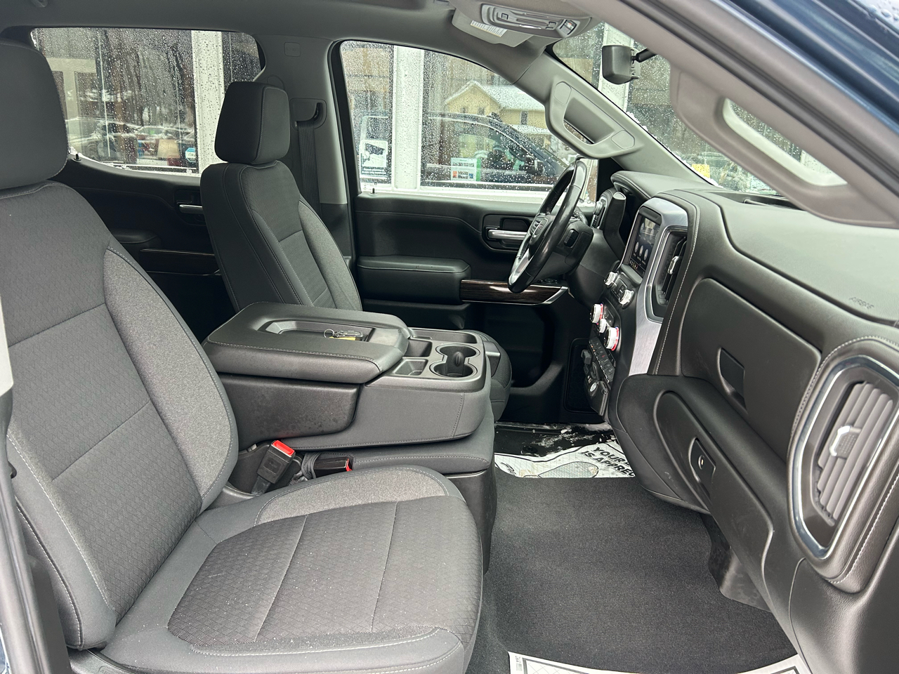 GMC Sierra 1500 SLE Crew Cab Short Box 4WD 2020