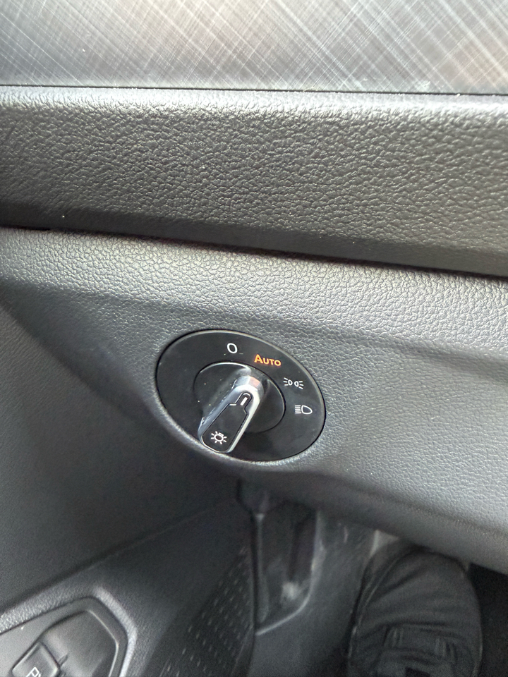 Volkswagen Jetta SE 2024