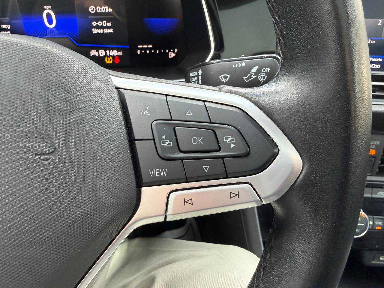 Volkswagen Jetta SE 2024