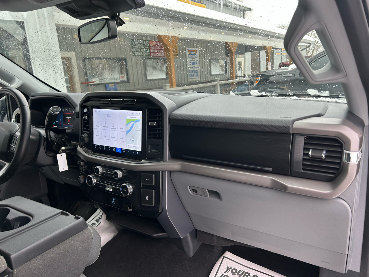 Ford F-150 XLT SuperCrew 4WD 2024