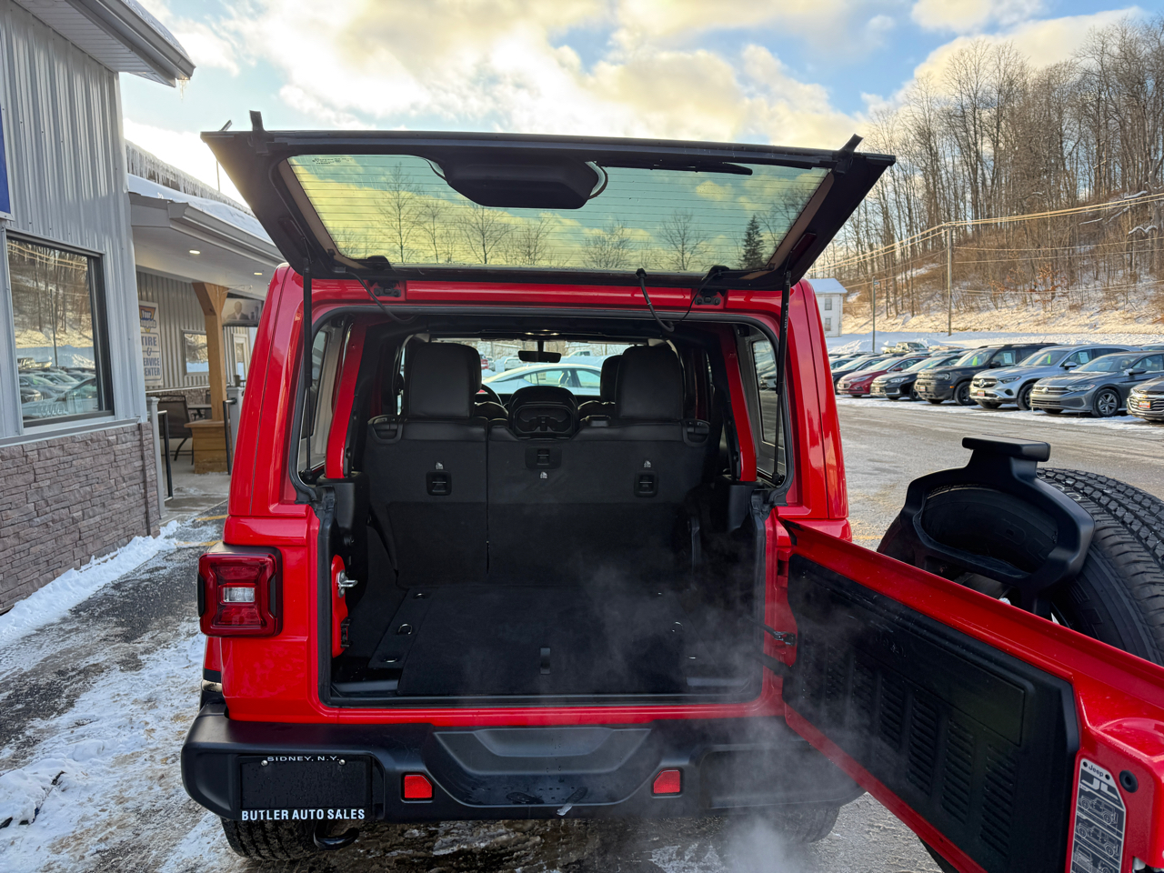 Jeep Wrangler Unlimited Sahara 2023