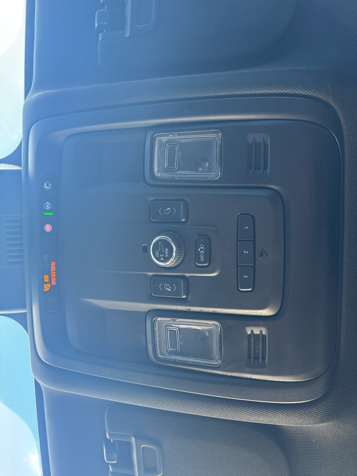 Chevrolet Suburban Premier 4WD 2024