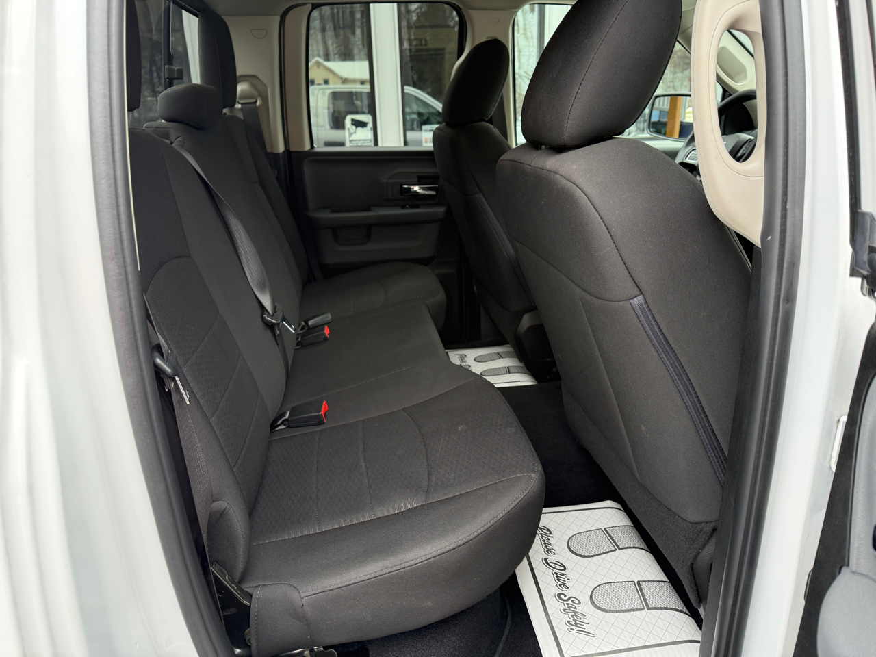 RAM 1500 SLT Quad Cab 4WD 2020