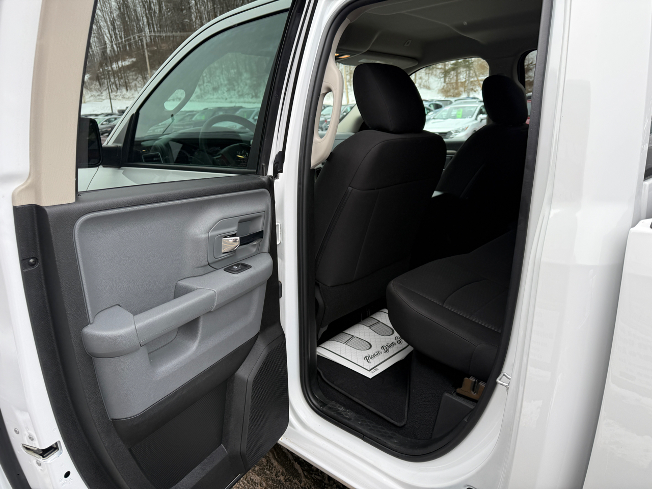 RAM 1500 SLT Quad Cab 4WD 2020