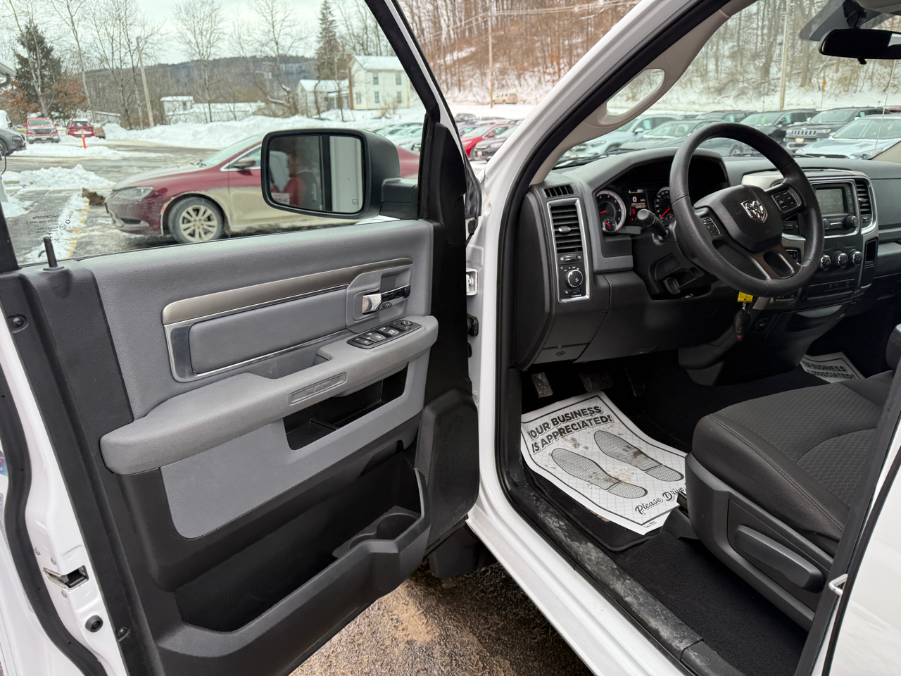 RAM 1500 SLT Quad Cab 4WD 2020