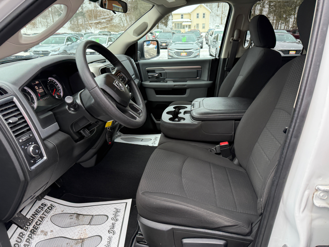 RAM 1500 SLT Quad Cab 4WD 2020