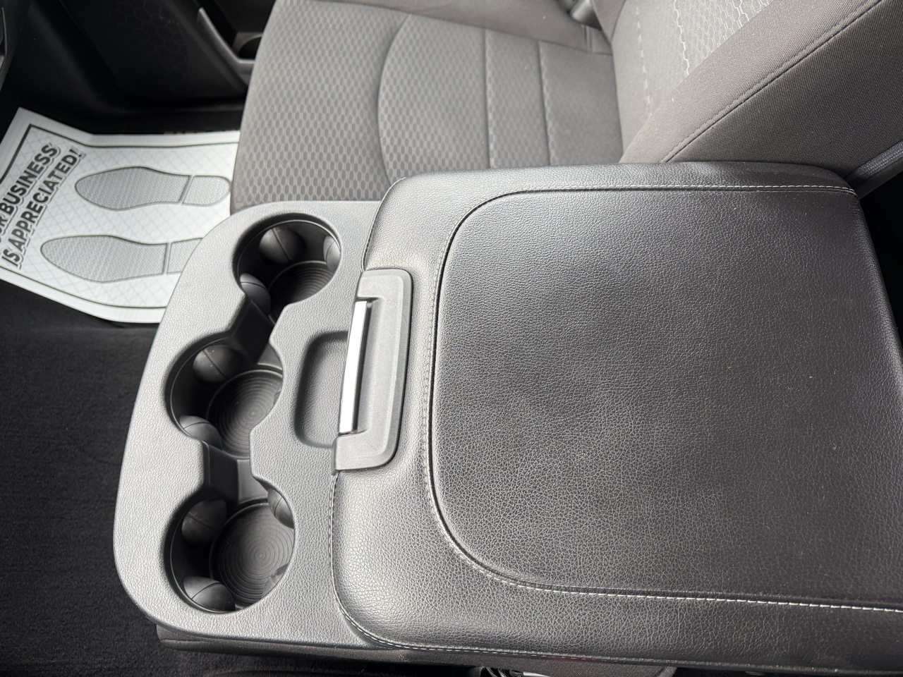 RAM 1500 SLT Quad Cab 4WD 2020