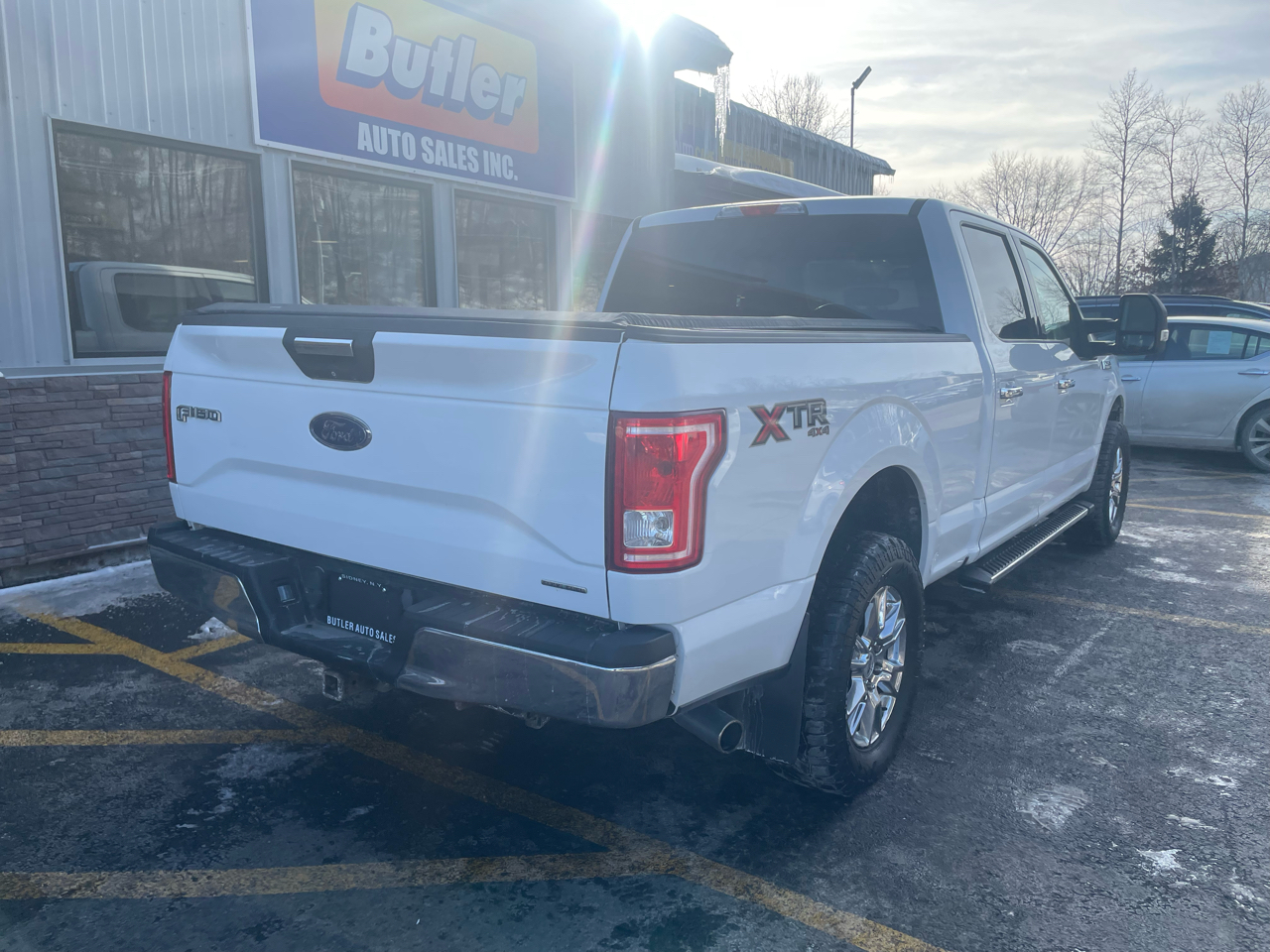 Ford F-150 XL SuperCrew 5.5-ft. Bed 4WD 2015