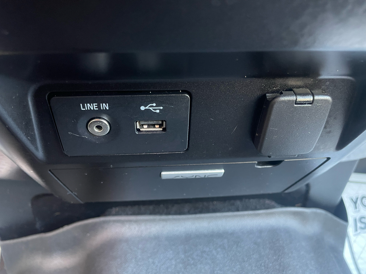 Ford F-150 XL SuperCrew 5.5-ft. Bed 4WD 2015