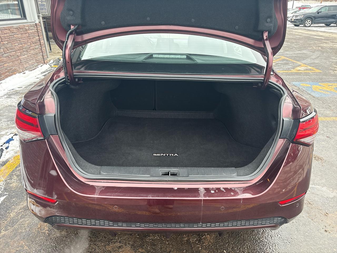 Nissan Sentra SV 2023