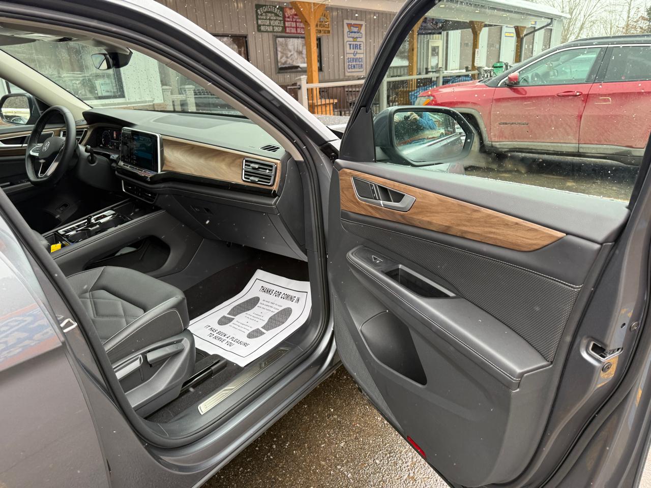 Volkswagen Atlas SE w/Technology 4MOTION 2025