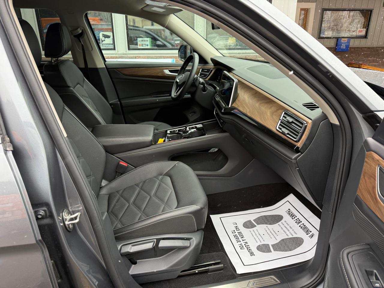 Volkswagen Atlas SE w/Technology 4MOTION 2025