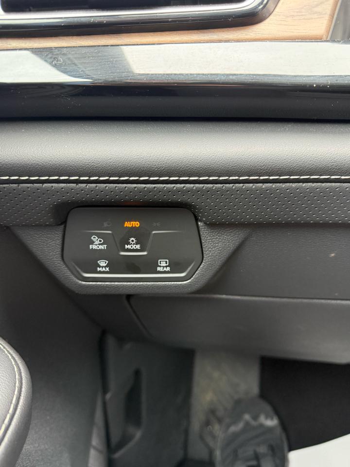 Volkswagen Atlas SE w/Technology 4MOTION 2025