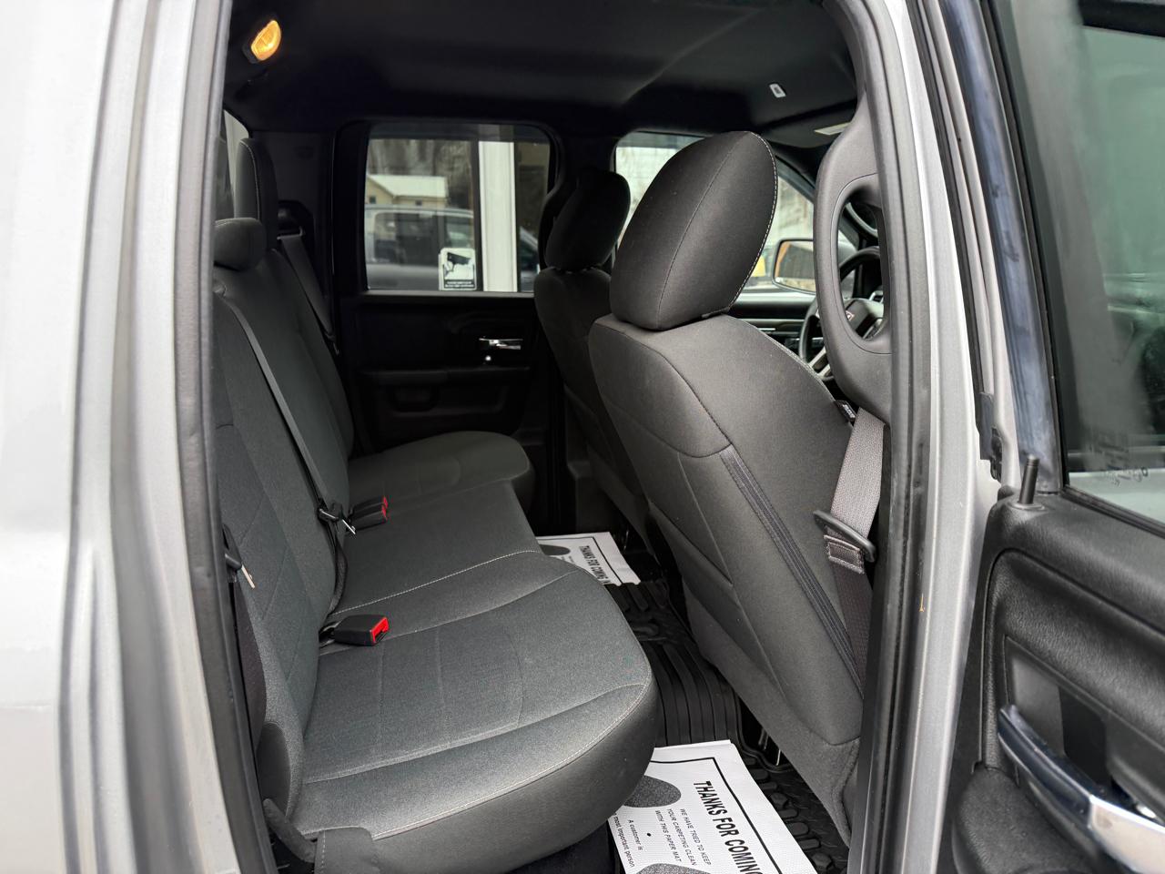 RAM 1500 Classic Tradesman Quad Cab 4WD 2021