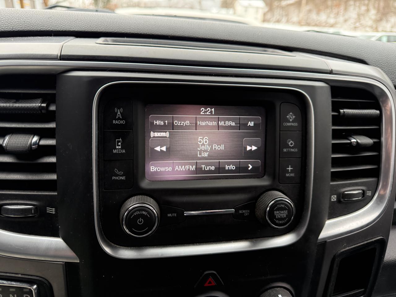 RAM 1500 Classic Tradesman Quad Cab 4WD 2021