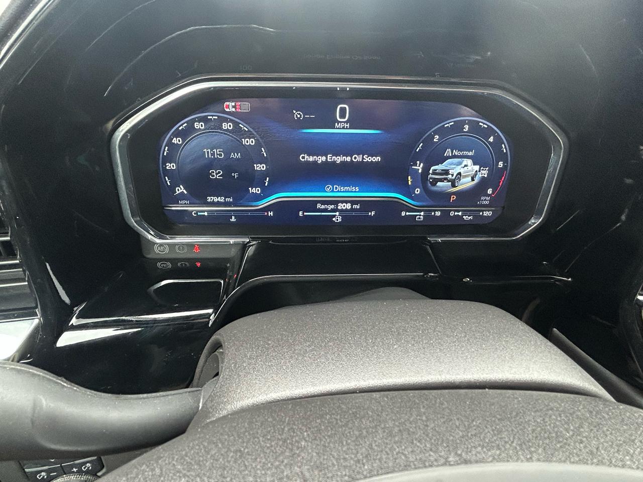 Chevrolet Silverado 1500 Trail Boss LT Crew Cab 4WD 2025